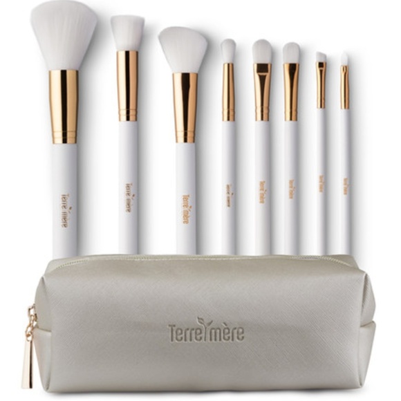 Terre Mere Other - 🎉SALE🎉 Terre Mere 8 Brush Set w/ Pouch - VEGAN